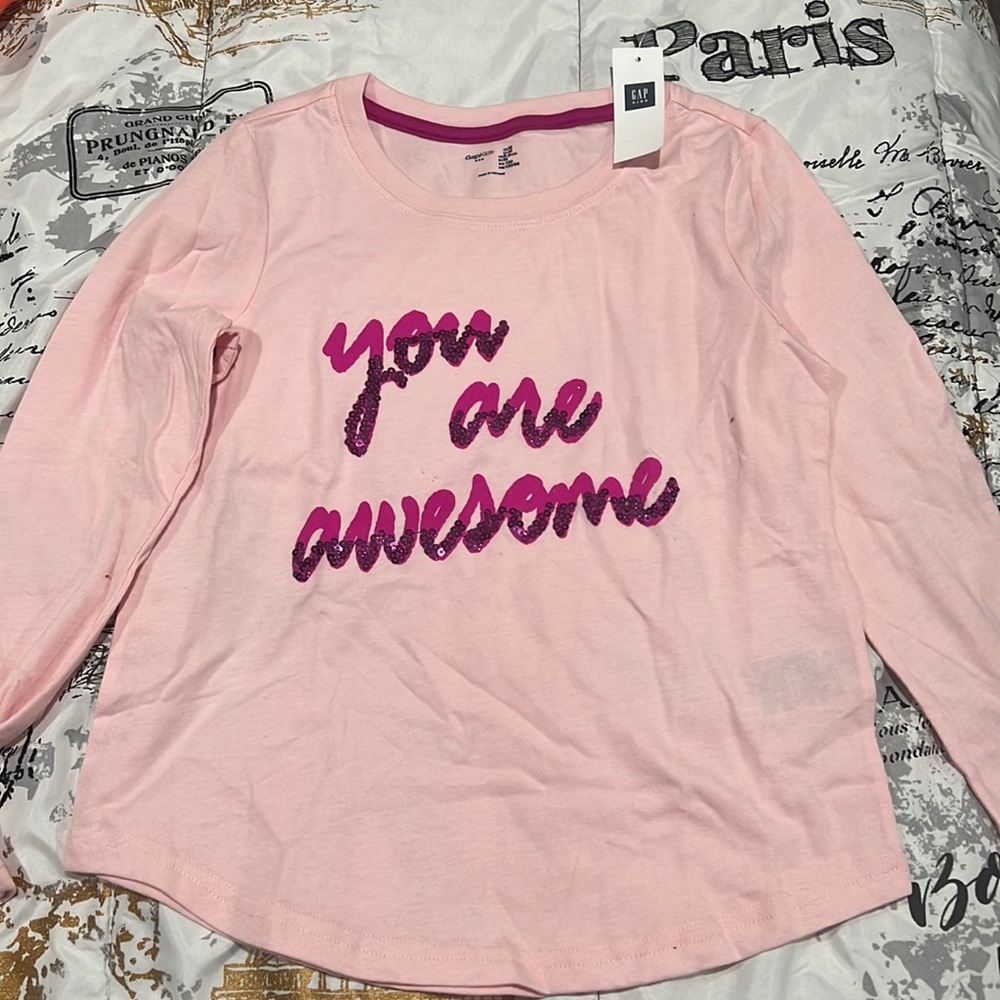 Gap long sleeve tshirt